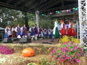 Kaszubskie Nutki na Gminnych Dożynkach w Główczycach