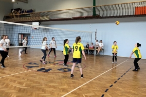 MISTRZOSTWA GMINY W PIŁCE SIATKOWEJ DZIEWCZĄT I CHŁOPCÓW KLAS GIMNAZJALNYCH